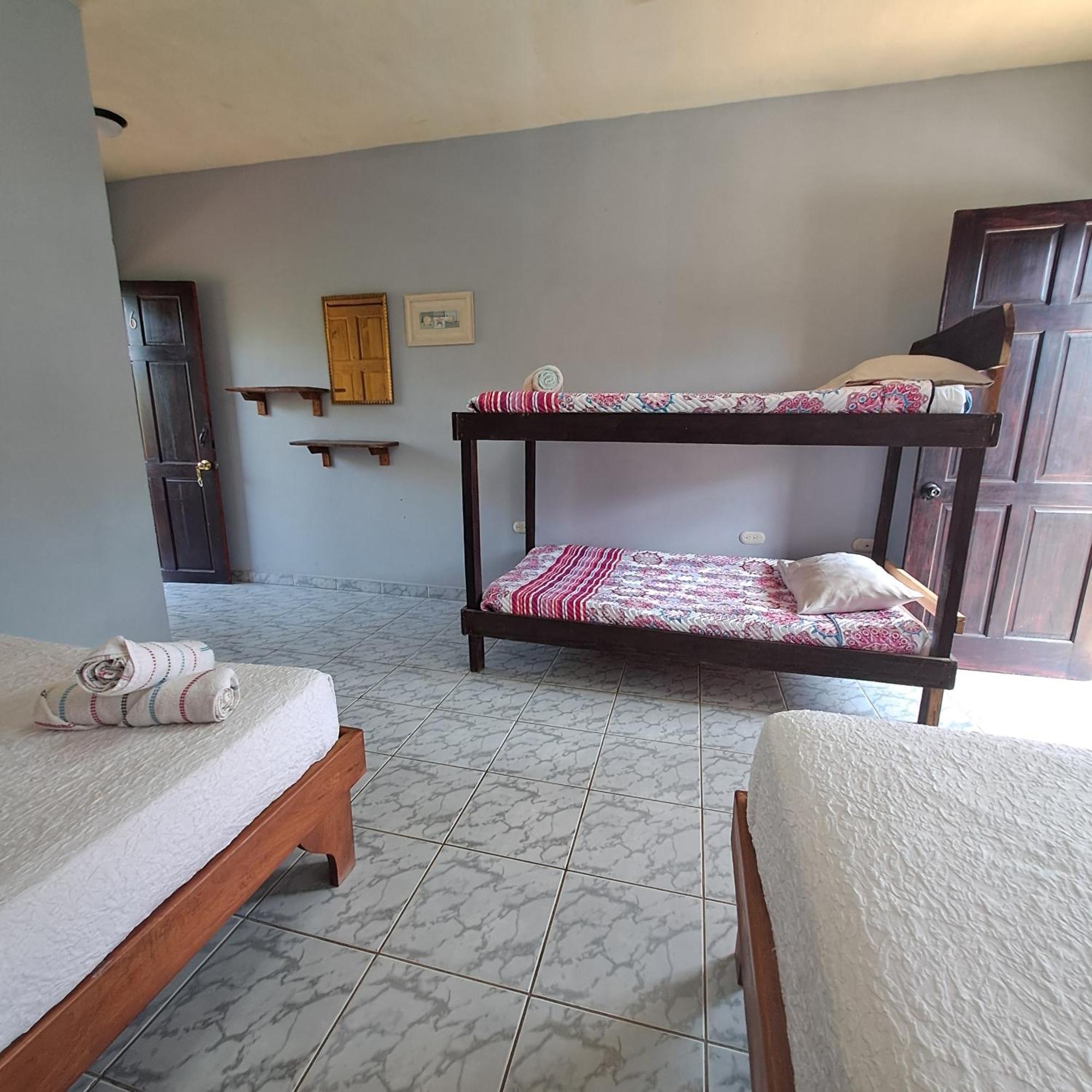 Hotel Georgi Cr Veintisiete de Abril Buitenkant foto